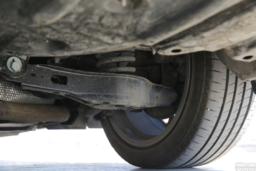 雷克萨斯ES 2018款 300h 行政 外观