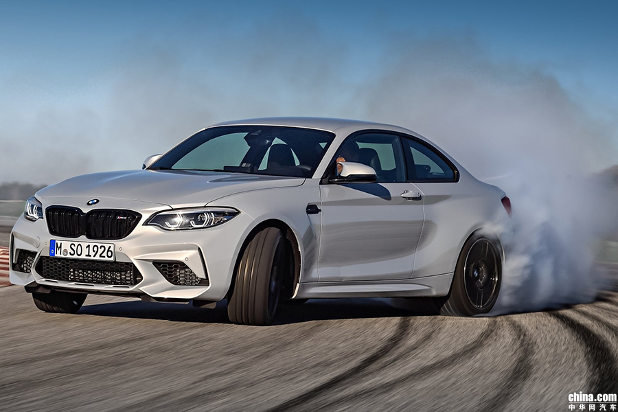 整车减重且动力增强 全新宝马M2 CS路试曝光