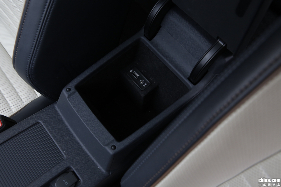 迈腾  2018款 380TSI DSG 旗舰型 内饰