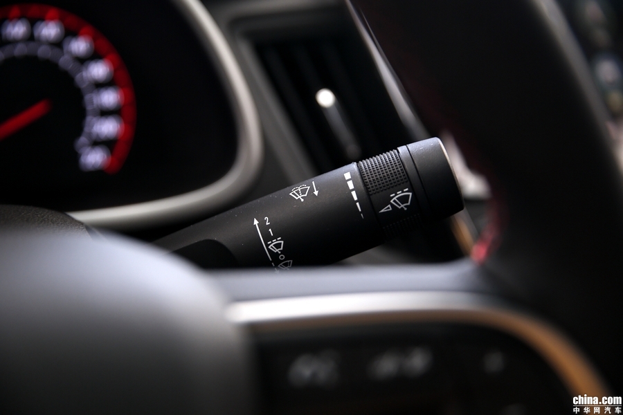 科鲁泽 2019款 RS 330T 自动痛快版 内饰