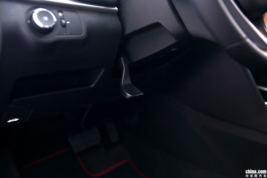 科鲁泽 2019款 RS 330T 自动痛快版 内饰