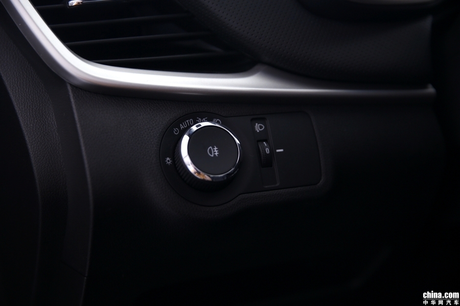 科鲁泽 2019款 RS 330T 自动痛快版 内饰