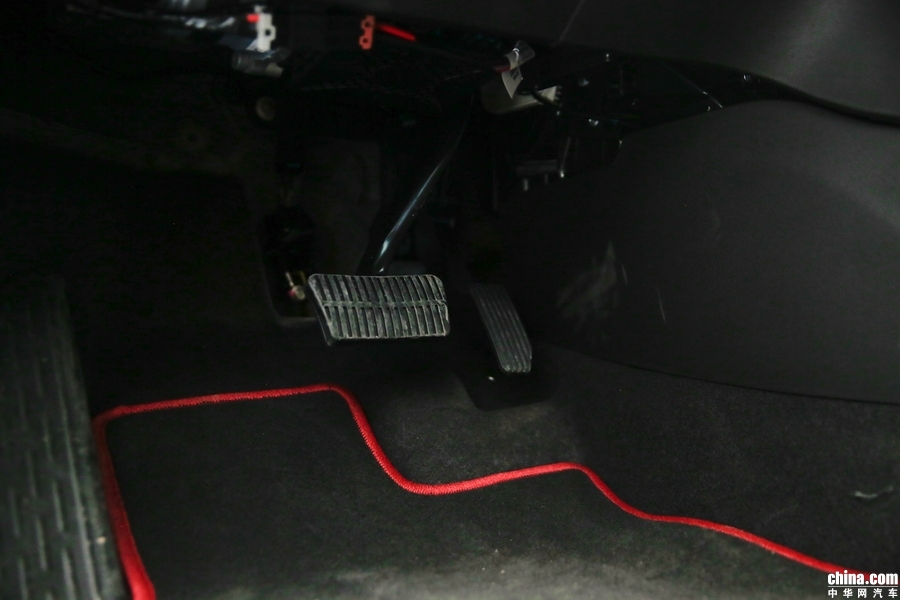 科鲁泽 2019款 RS 330T 自动痛快版 内饰