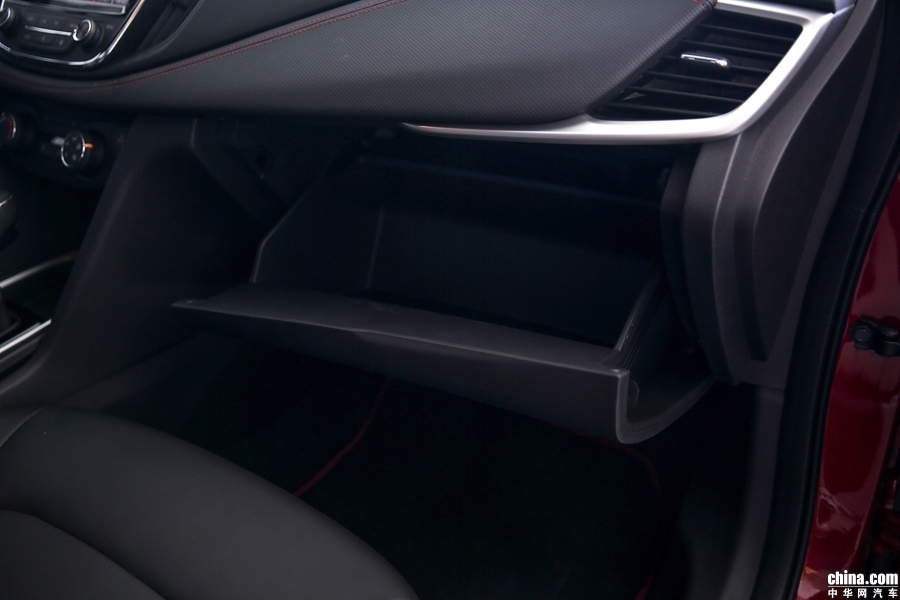 科鲁泽 2019款 RS 330T 自动痛快版 内饰