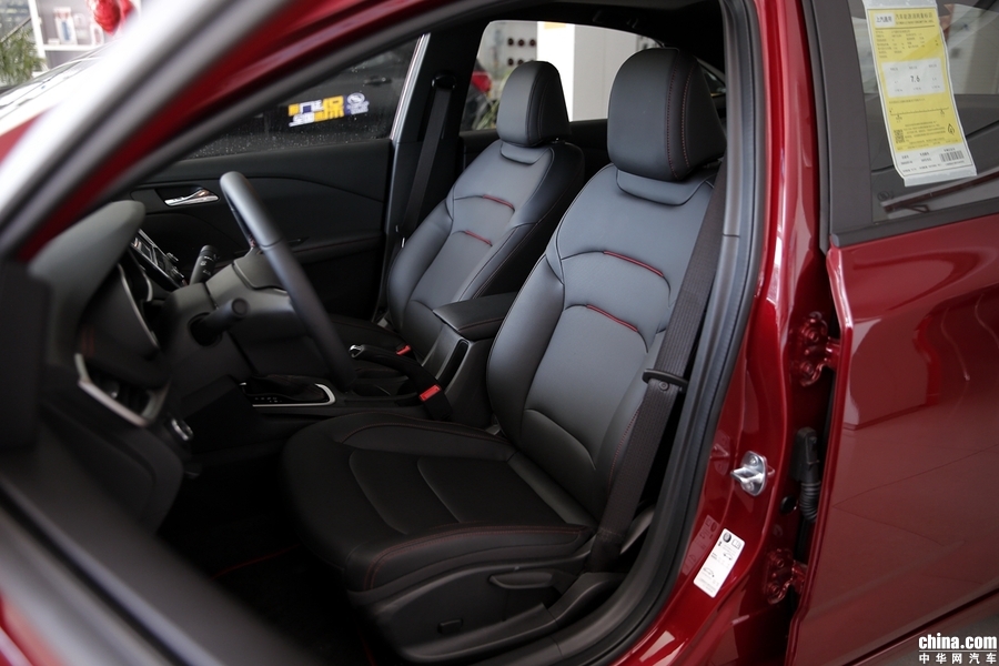 科鲁泽 2019款 RS 330T 自动痛快版 空间