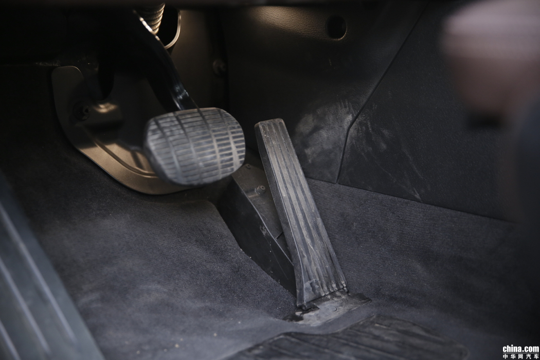 宝马X1 2019款 xDrive20Li 尊享型 内饰