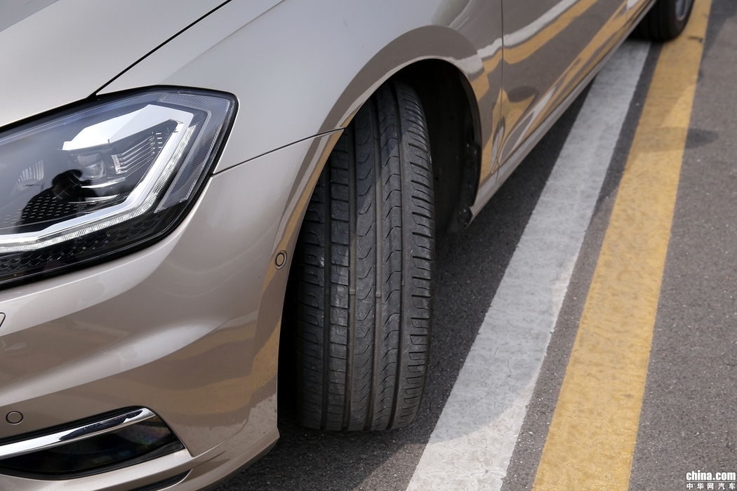 高尔夫  2018款 280TSI 自动旗舰型 外观