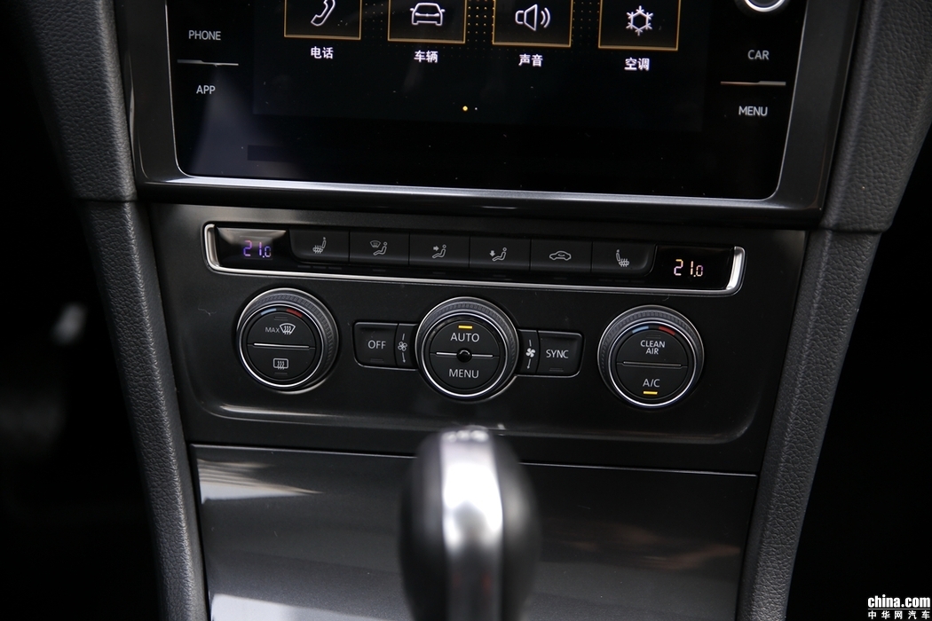 高尔夫  2018款 280TSI 自动旗舰型 内饰