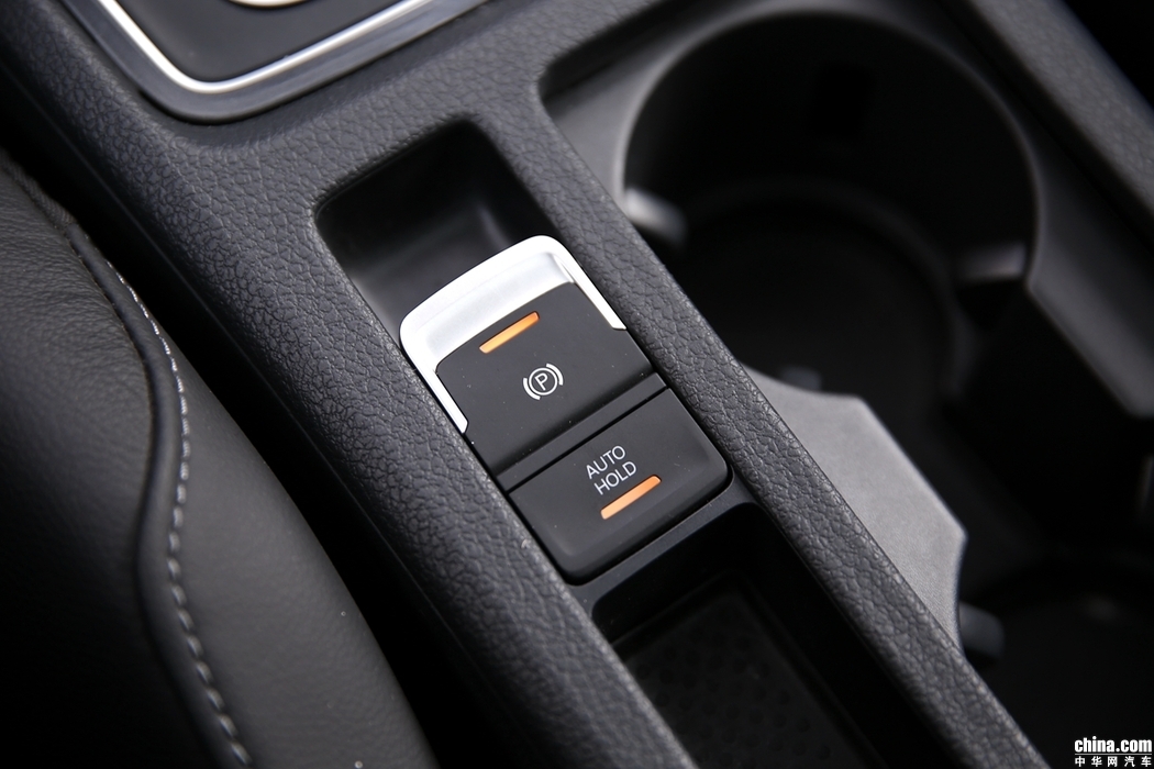 高尔夫  2018款 280TSI 自动旗舰型 内饰