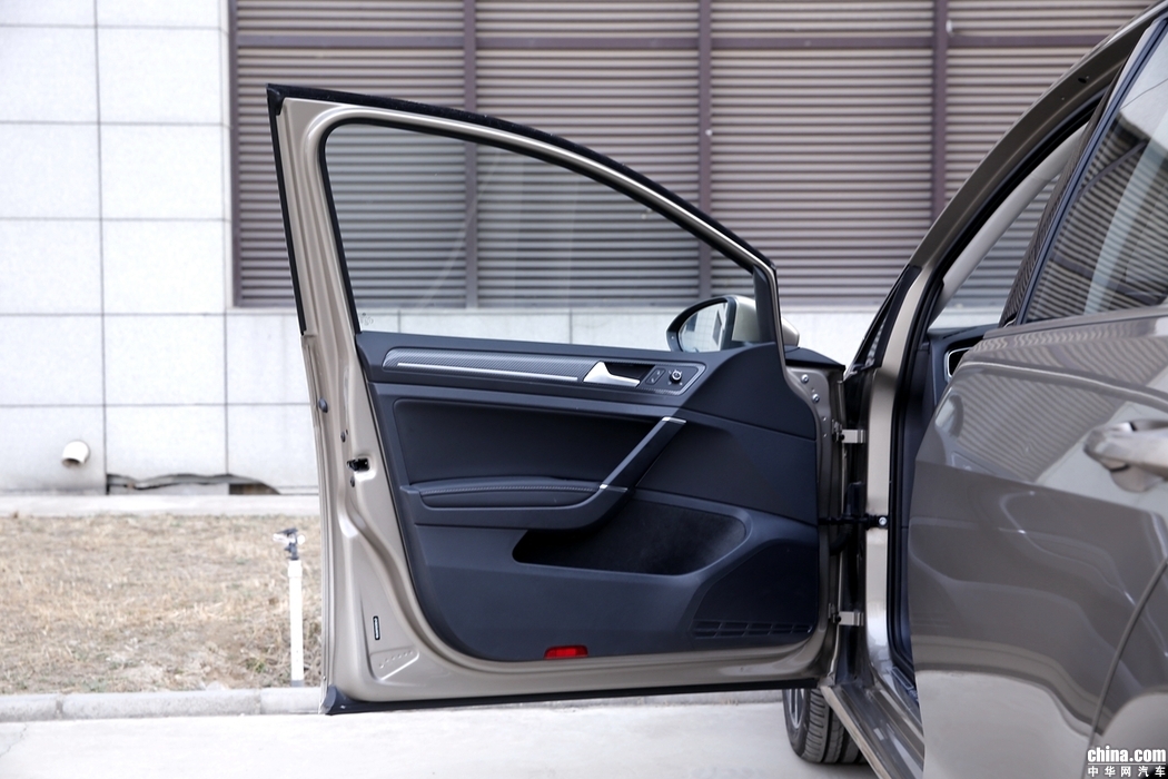 高尔夫  2018款 280TSI 自动旗舰型 内饰