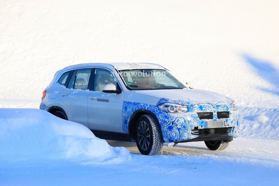 或搭载单电机 与X3保持一致 宝马iX3路试谍照 或搭载单电机 与X3保持一致 宝马iX3路试谍照