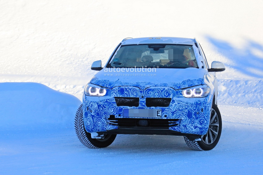 或搭载单电机 与X3保持一致 宝马iX3路试谍照 或搭载单电机 与X3保持一致 宝马iX3路试谍照