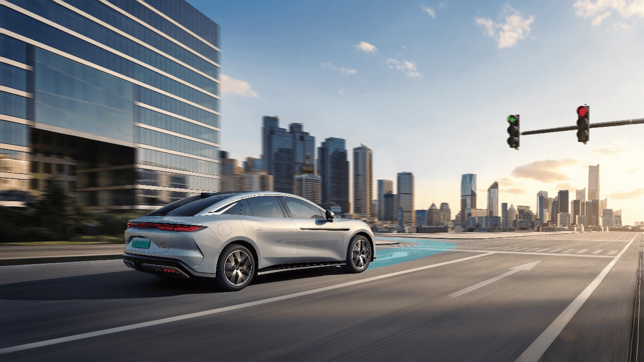 “兆瓦闪充”背后的技术革新：超级e平台赋能汉L唐L高效补能