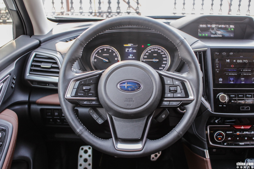 森林人  2019款 2.0i 智擎旗舰EyeSight 内饰