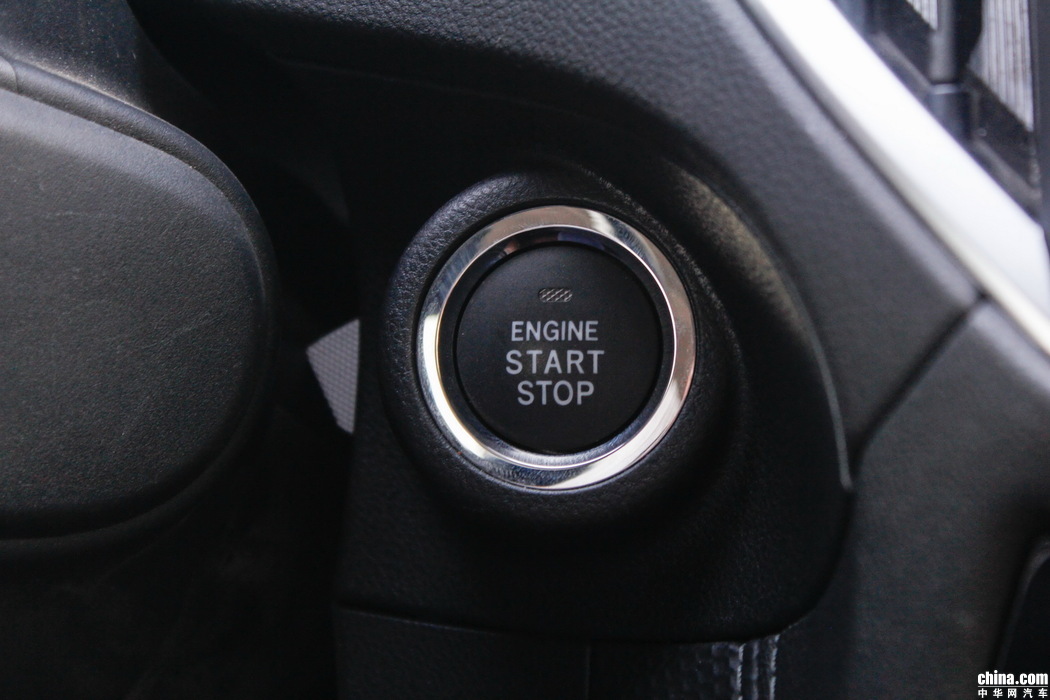 森林人  2019款 2.0i 智擎旗舰EyeSight 内饰