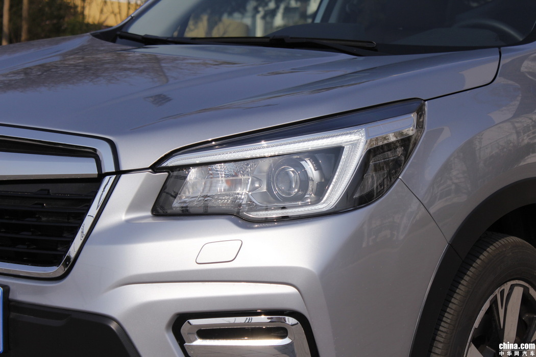 森林人  2019款 2.0i 智擎旗舰EyeSight 外观