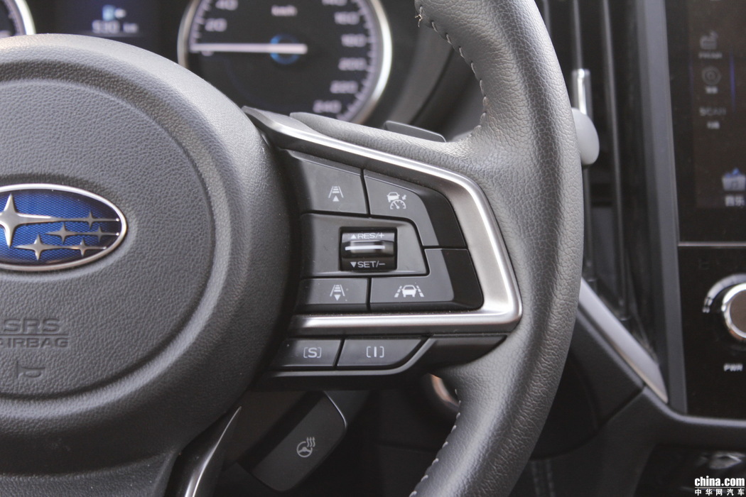 森林人  2019款 2.0i 智擎旗舰EyeSight 内饰