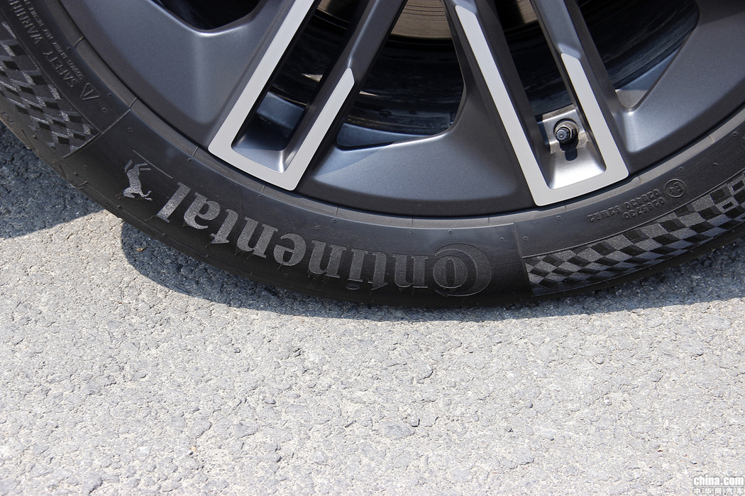 蔚来ES6 2019款 430KM 首发纪念 外观