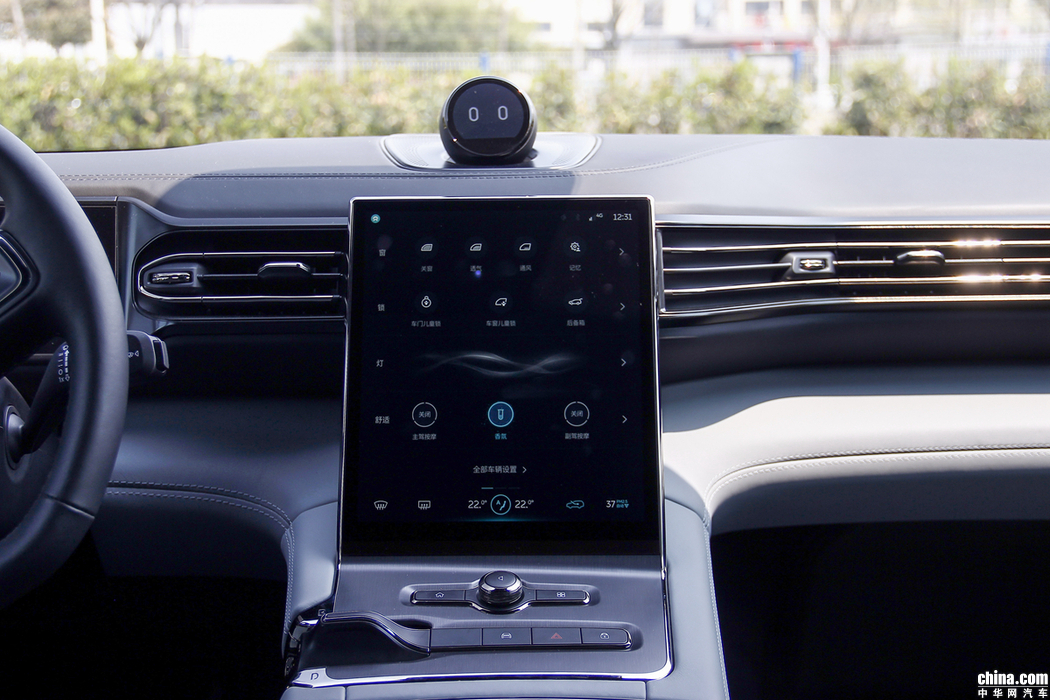 蔚来ES6 2019款 430KM 首发纪念 内饰
