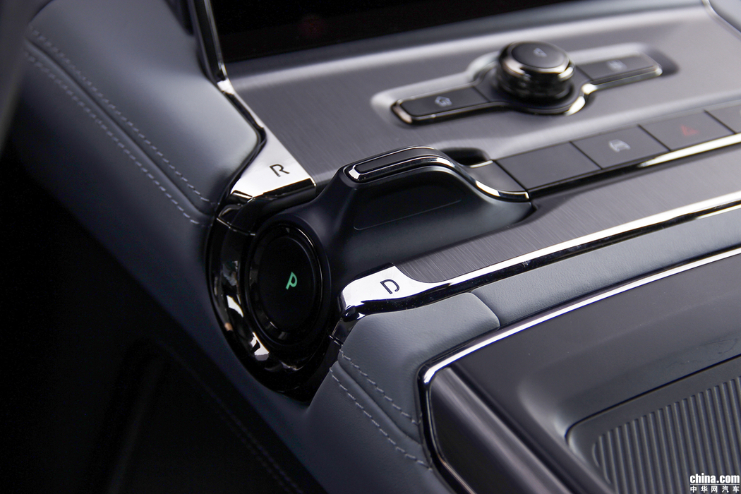 蔚来ES6 2019款 430KM 首发纪念 内饰