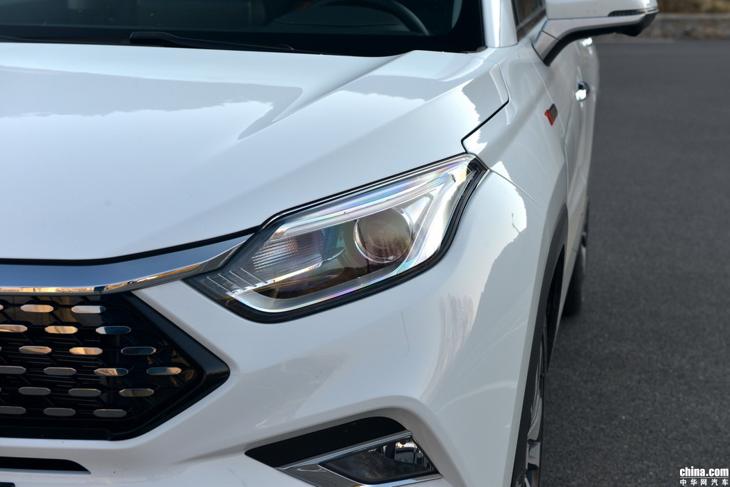 S4 2019款 1.5T CVT探索型 外观