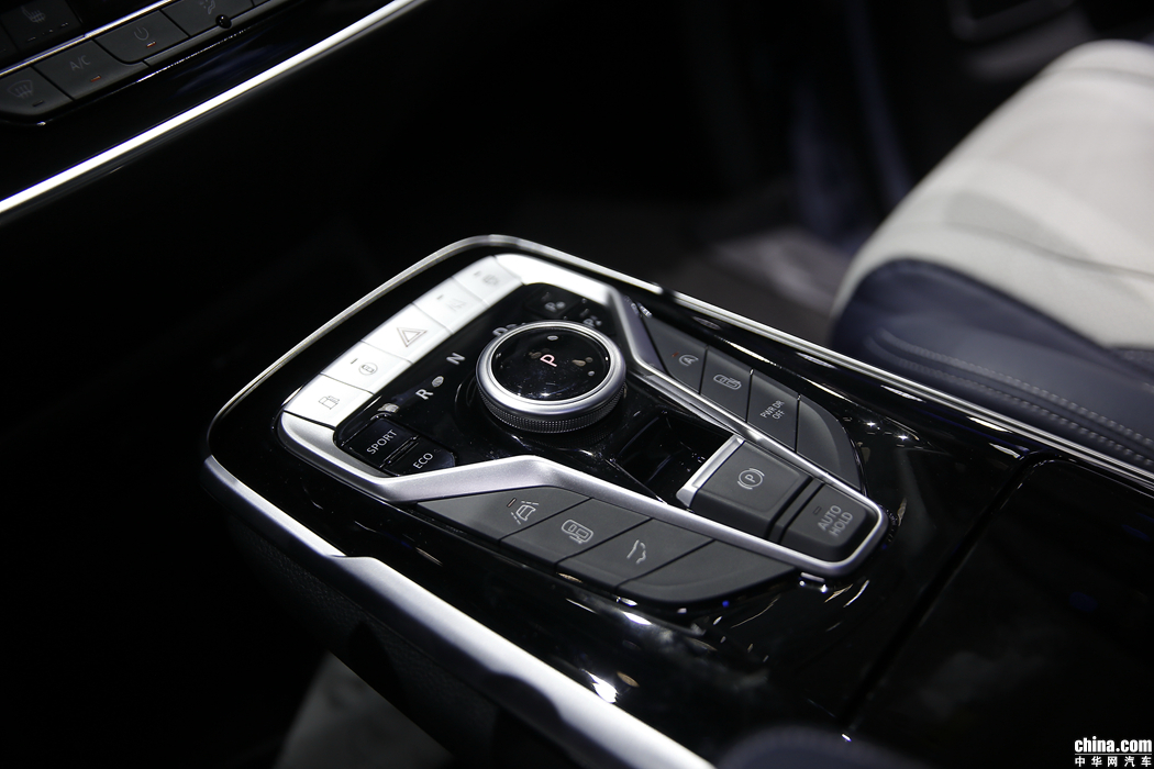 上汽大通G20 2019款 首发款 2.0T 自动豪华版 内饰