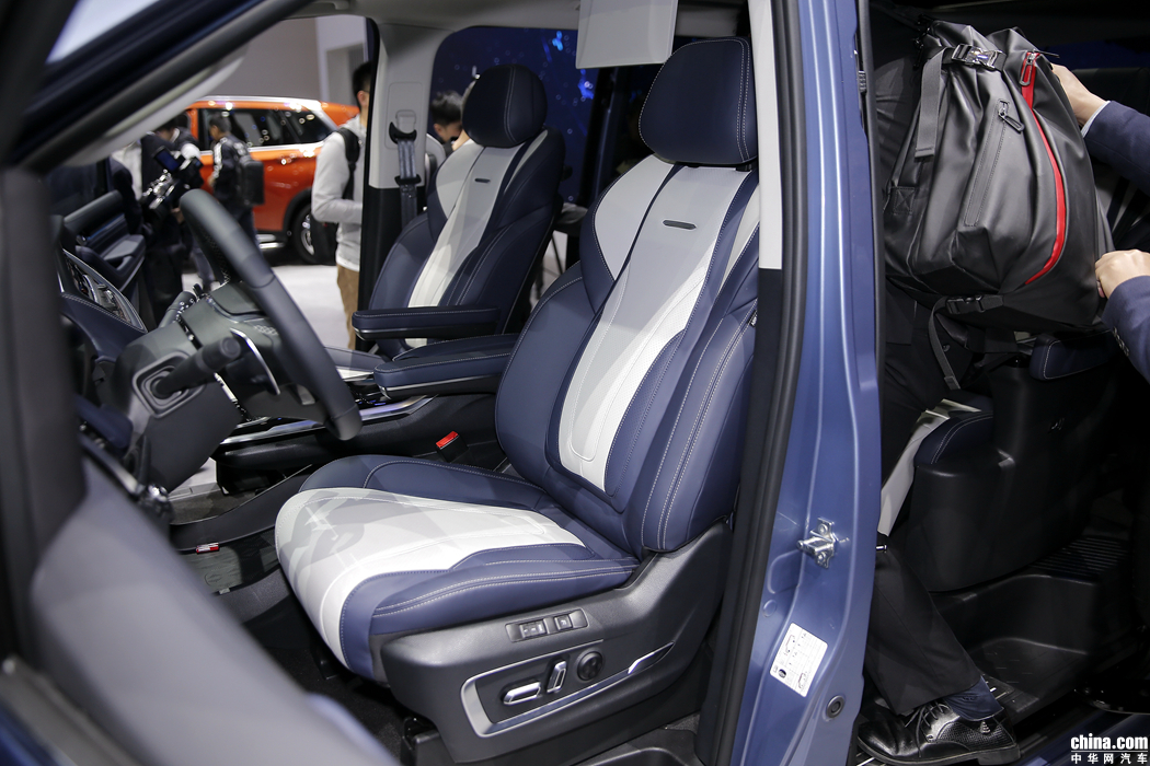 上汽大通G20 2019款 首发款 2.0T 自动豪华版 空间