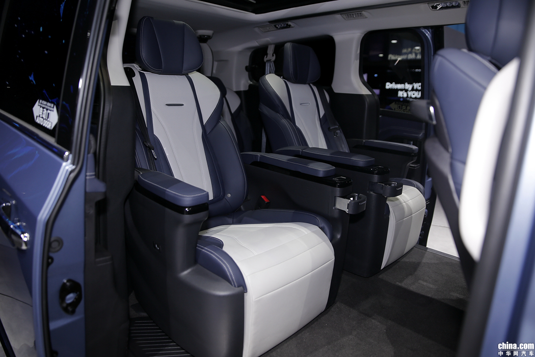 上汽大通G20 2019款 首发款 2.0T 自动豪华版 空间