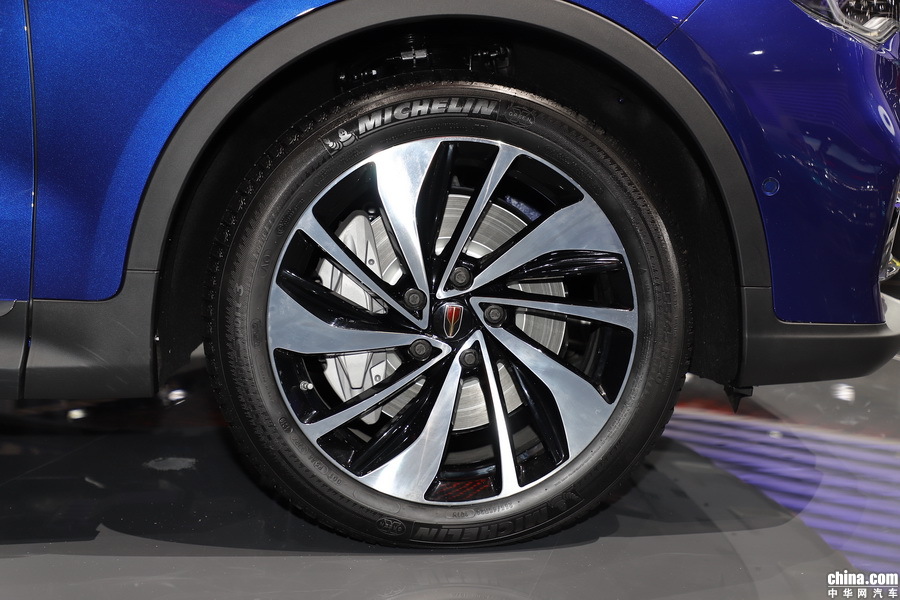 红旗H5 2018款 30TD 智联御动60周年纪念 外观