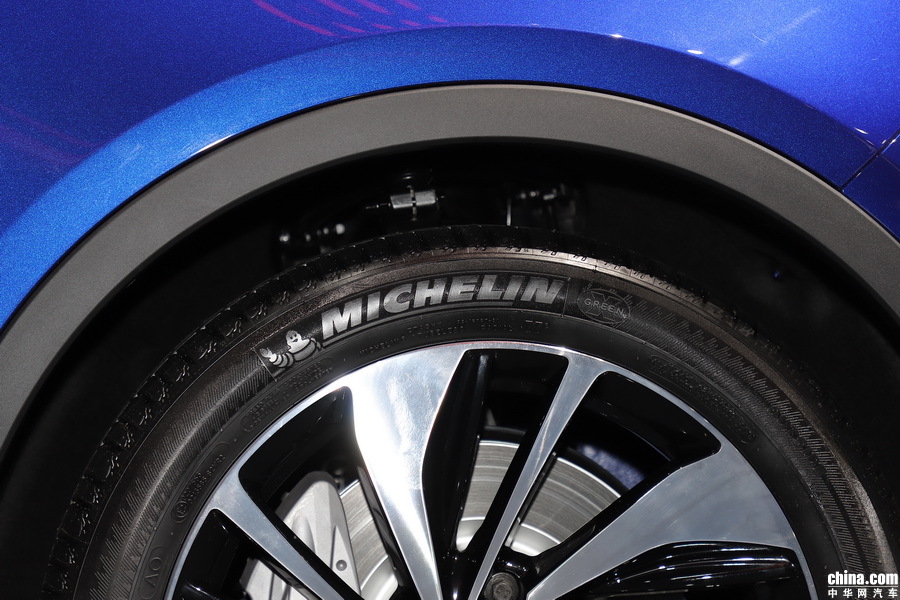 红旗H5 2018款 30TD 智联御动60周年纪念 外观