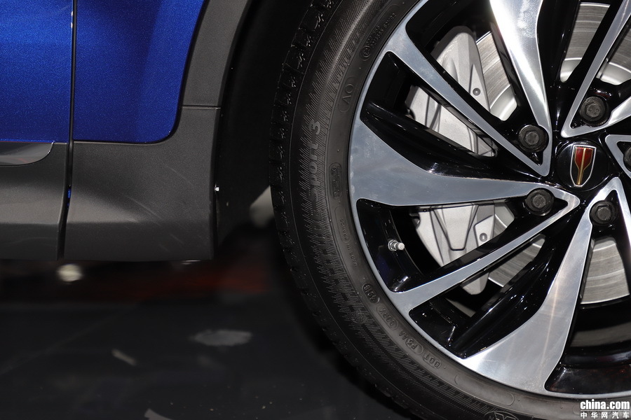 红旗H5 2018款 30TD 智联御动60周年纪念 外观