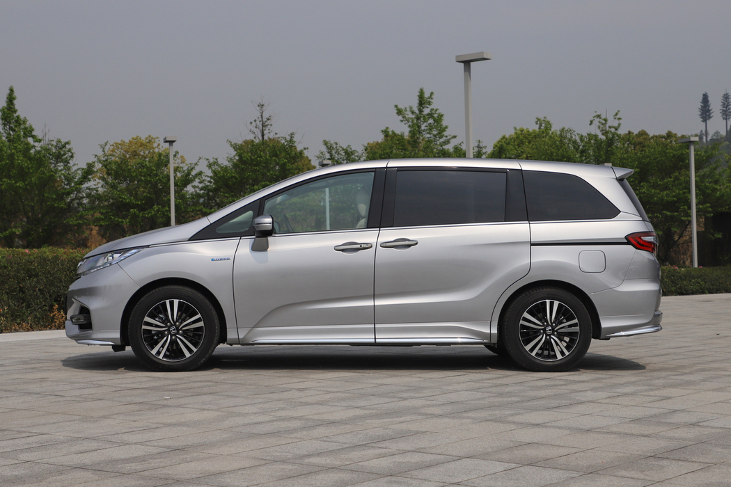 奥德赛 2019款 2.0L 锐·至尊版 外观