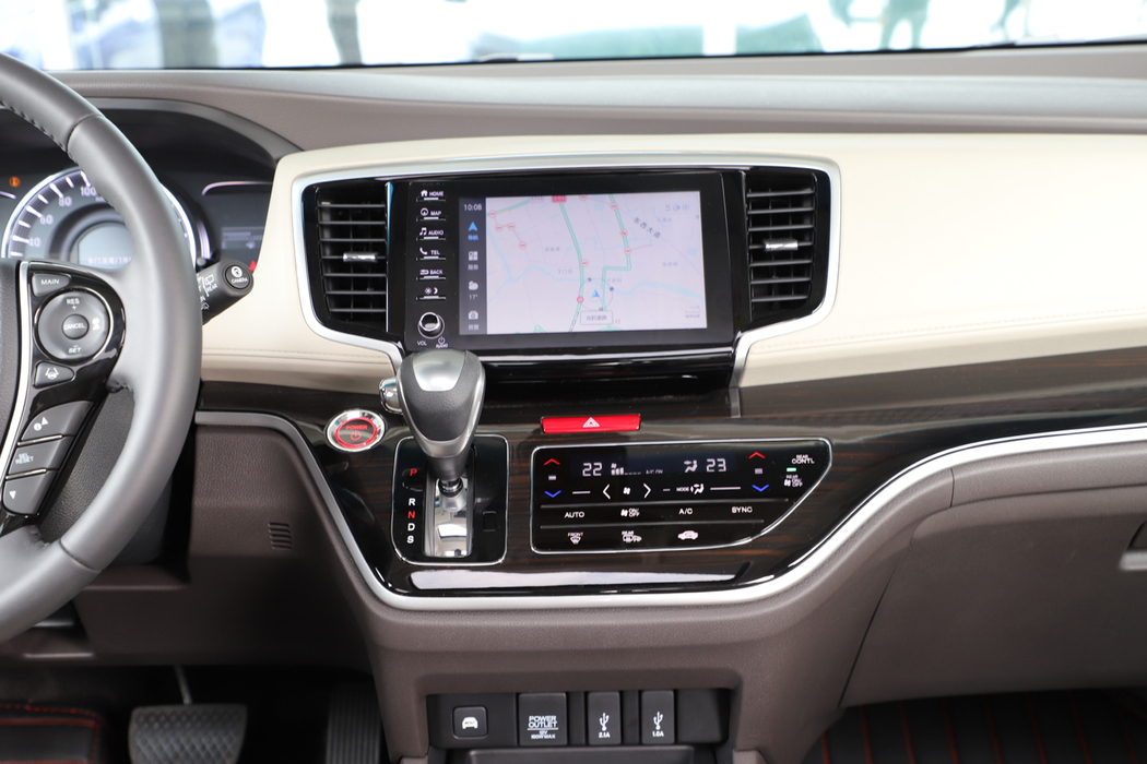 奥德赛 2019款 2.0L 锐·至尊版 内饰