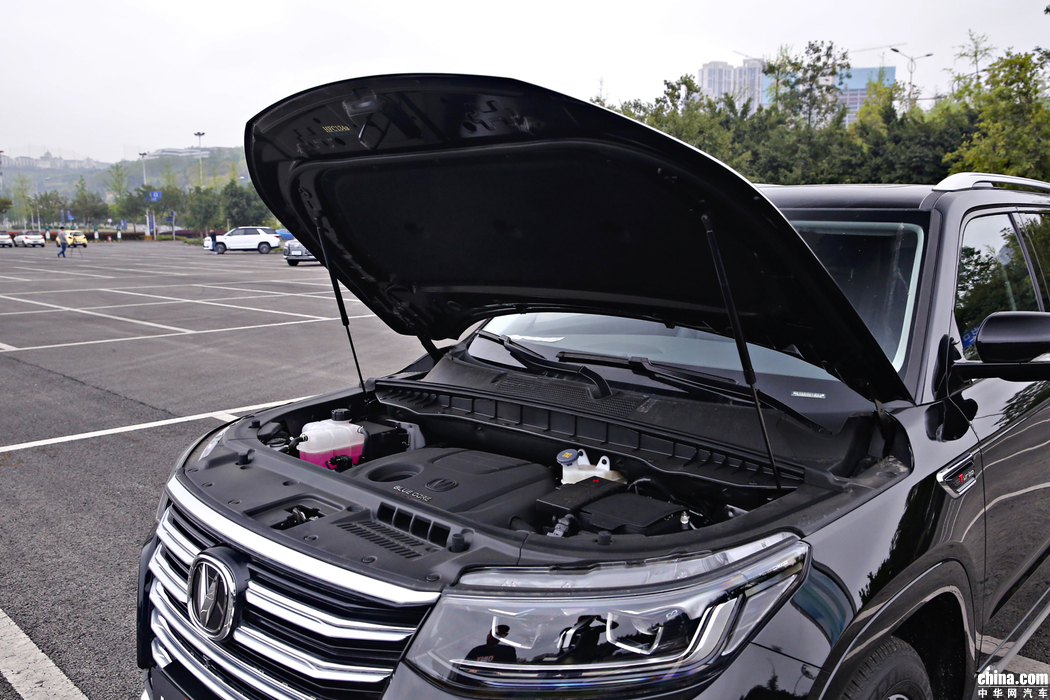 长安CS95 2019款 2.0T 两驱尊贵型 外观