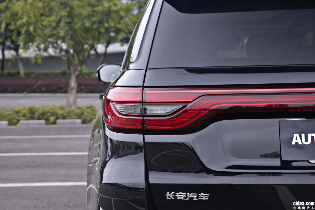 长安CS95 2019款 2.0T 两驱尊贵型 外观