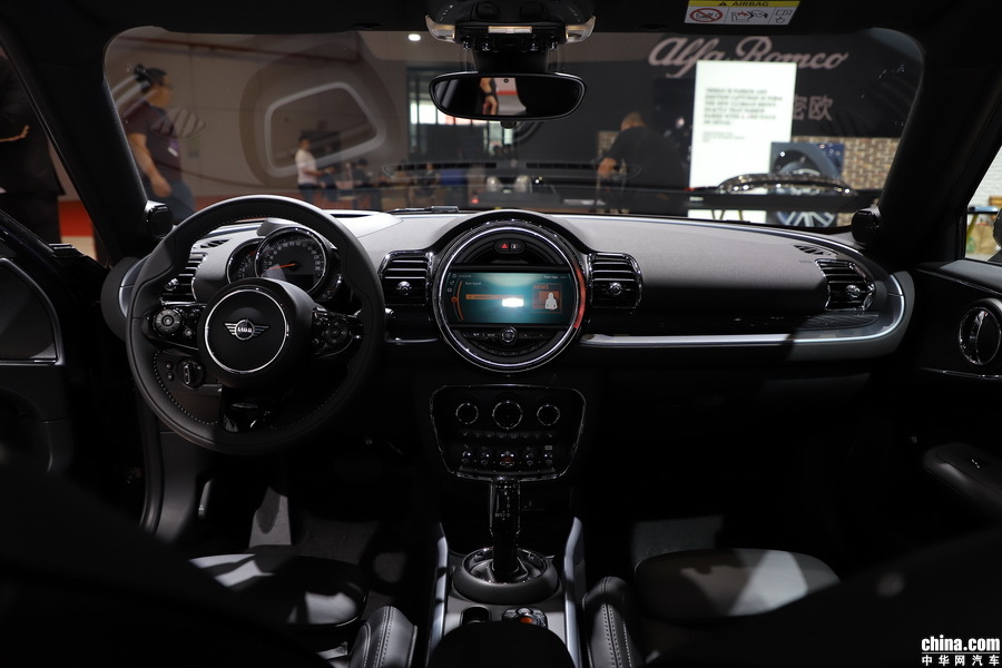 2019款 MINI CLUBMAN COOPER 基本型 内饰