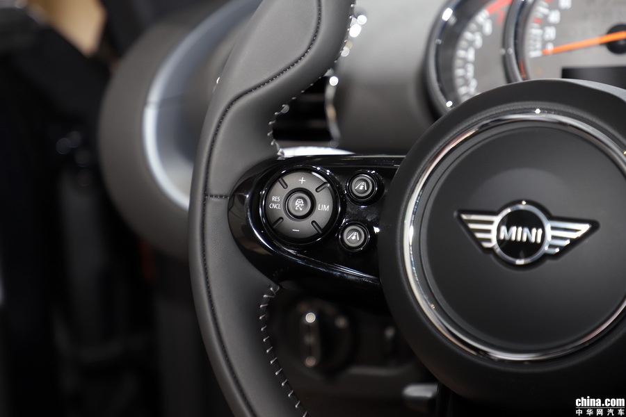 2019款 MINI CLUBMAN COOPER 基本型 内饰