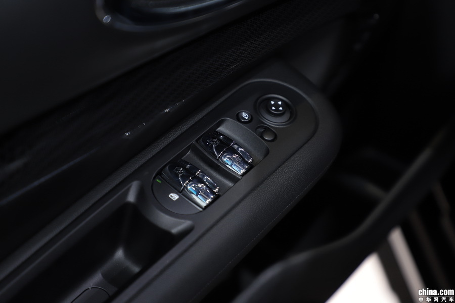 2019款 MINI CLUBMAN COOPER 基本型 内饰
