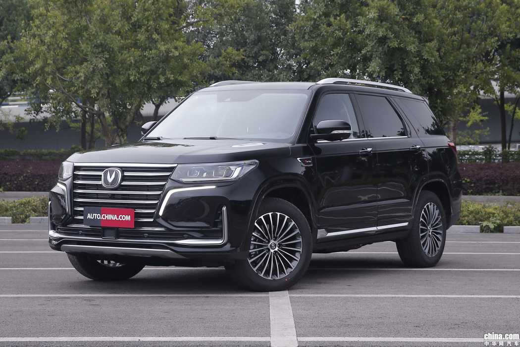 长安CS95 2019款 2.0T 两驱尊贵型 外观