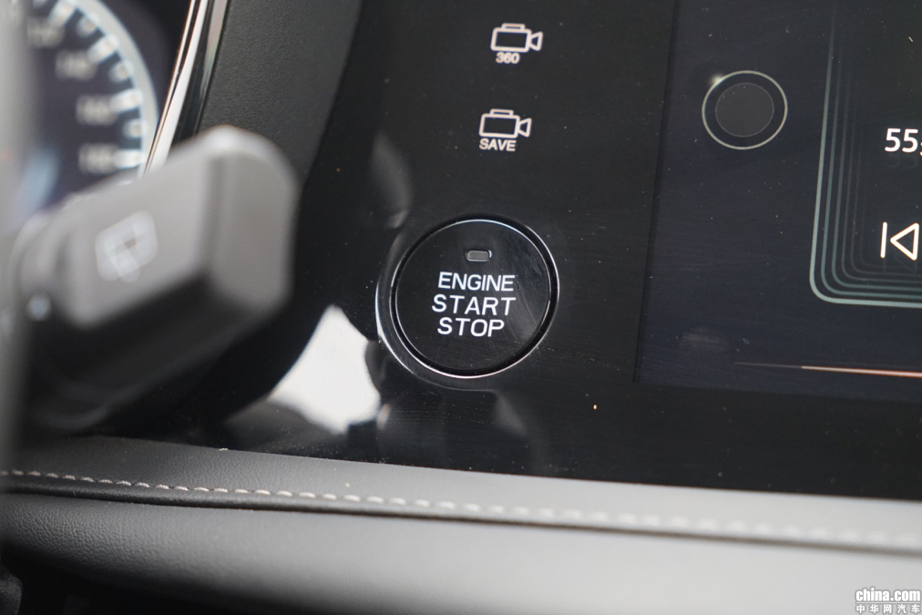 长安CS95 2019款 2.0T 两驱尊贵型 内饰