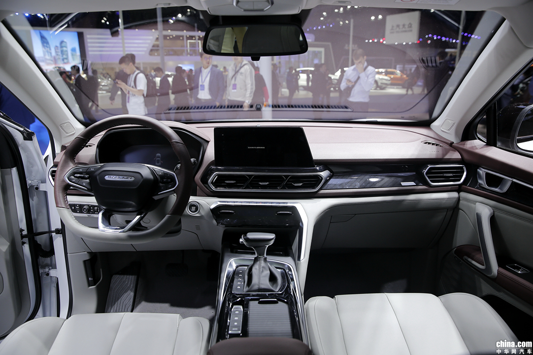 宝骏RS-5 2019款 1.5T 超级互联手动版 内饰