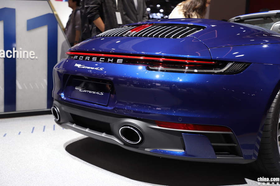 保时捷911 2019款 Carrera 4S Cabriolet 3.0T 外观