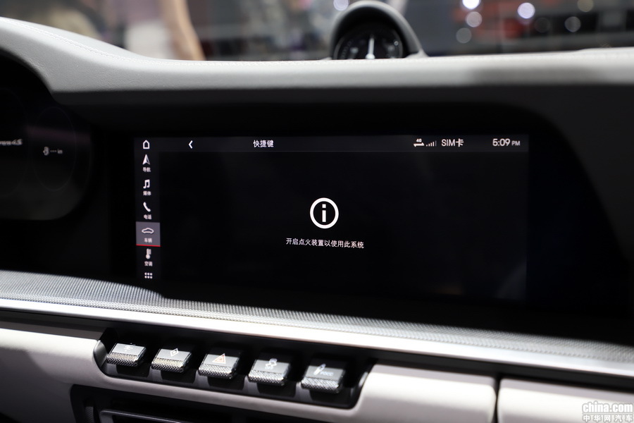 保时捷911 2019款 Carrera 4S Cabriolet 3.0T 内饰