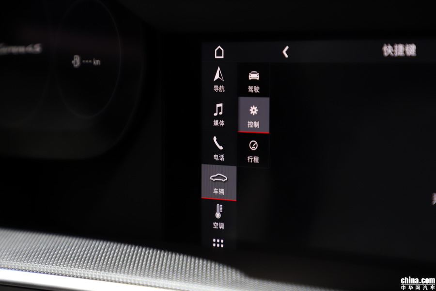 保时捷911 2019款 Carrera 4S Cabriolet 3.0T 内饰