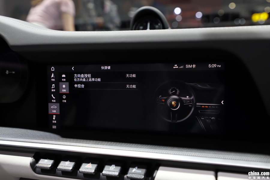 保时捷911 2019款 Carrera 4S Cabriolet 3.0T 内饰