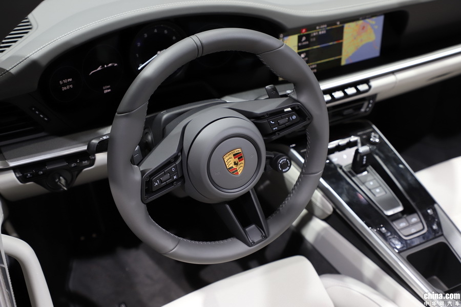 保时捷911 2019款 Carrera 4S Cabriolet 3.0T 内饰