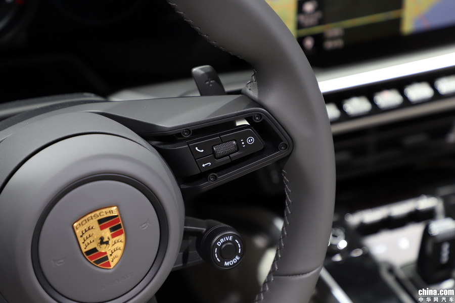 保时捷911 2019款 Carrera 4S Cabriolet 3.0T 内饰
