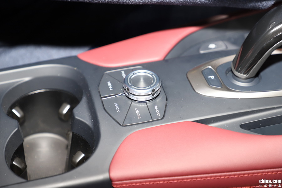 哈弗F7x 2019款 2.0T 极智科技版 内饰