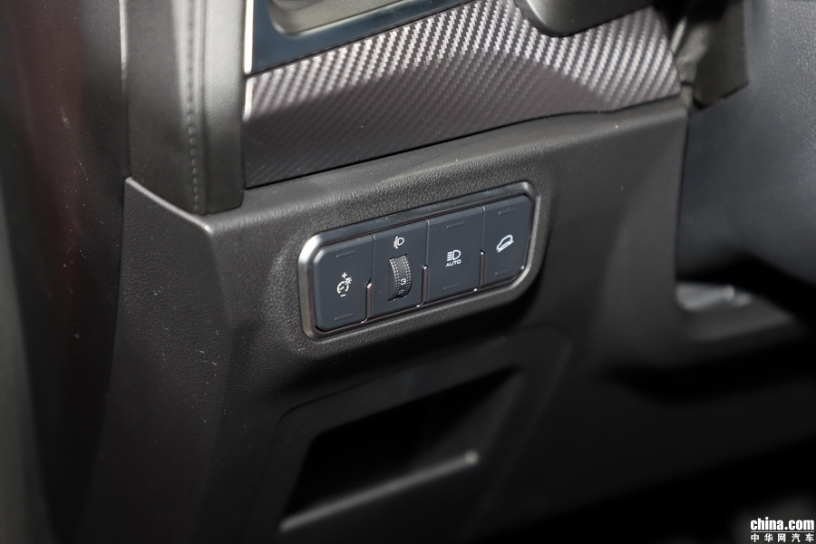 哈弗F7x 2019款 2.0T 极智科技版 内饰