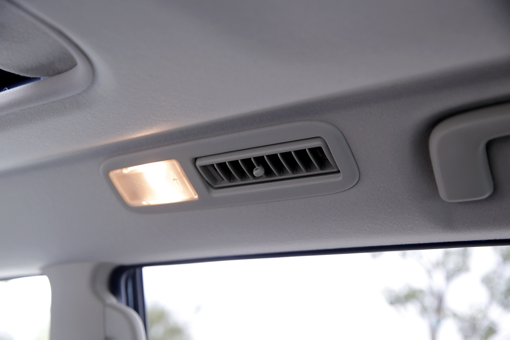 帕杰罗(进口) () 2019款 3.0L 自动尊贵 空间